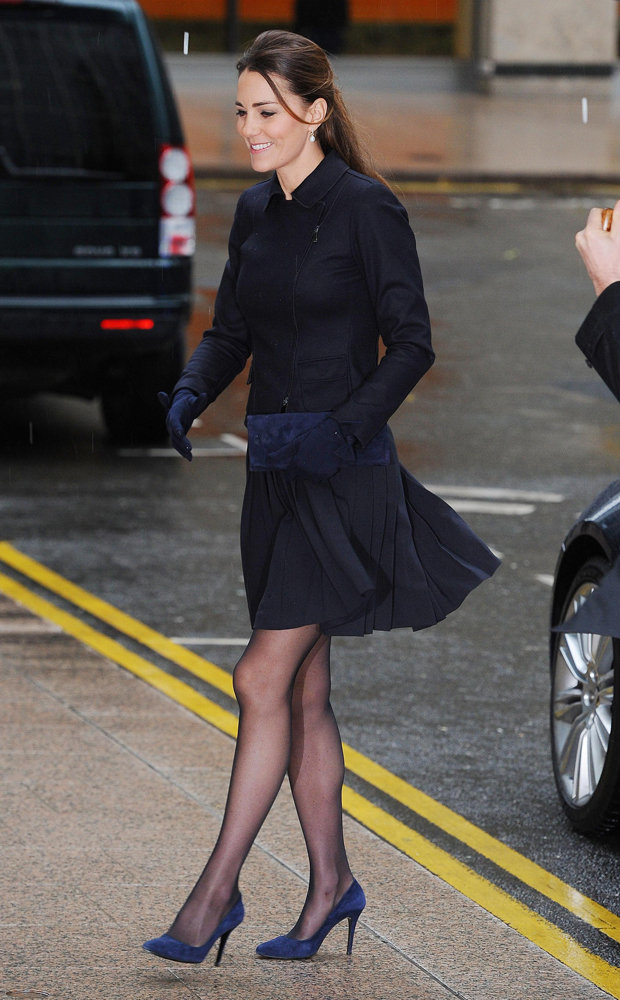 kate middleton http-::www.dailystar.co.uk:news:latest-news:351753:Duchess-of-Cambridge-Kate-Middleton-s-skirt-blown-up-by-the-wind
