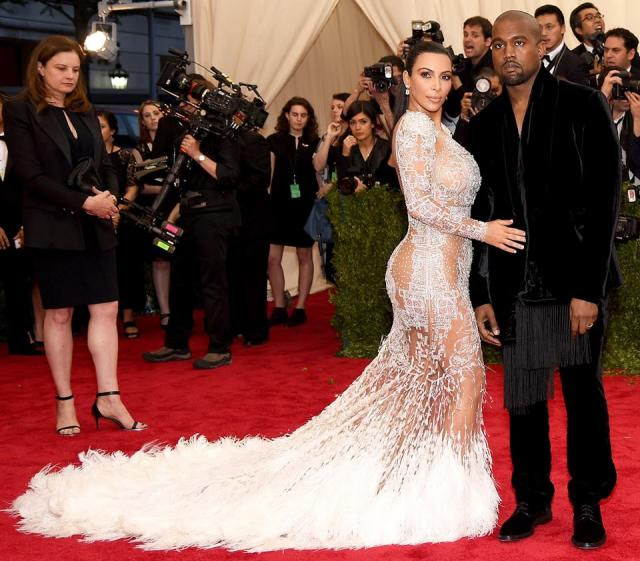 Les 25 plus beaux looks de Kim Kardashian