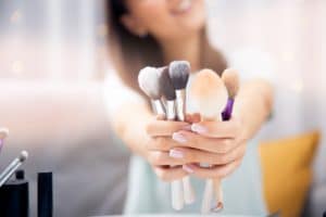 Comment se maquiller Apprendre le maquillage de A à Z Maquillage.com