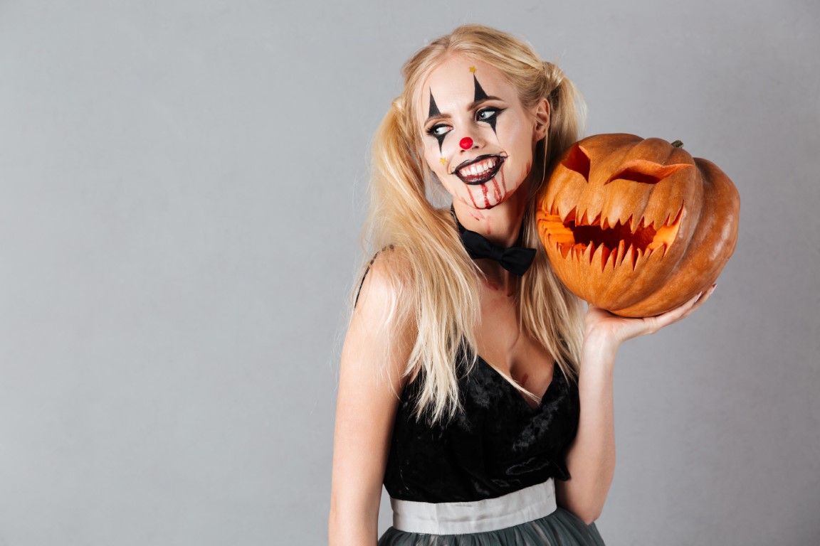 Maquillage femme de clown pour Halloween