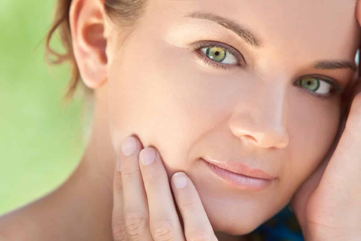 Quelle couleur de cheveux pour des yeux verts ? - Maquillage.com