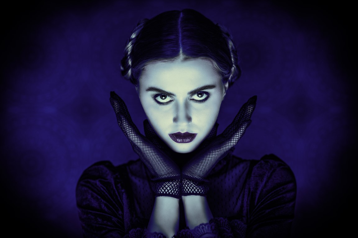 Maquillage Mercredi Addams 3 tutos détaillés